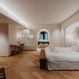 **** Hotel Petit Luxe Spain
